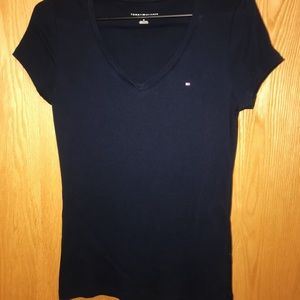 TOMMY HILFIGER- T-shirt